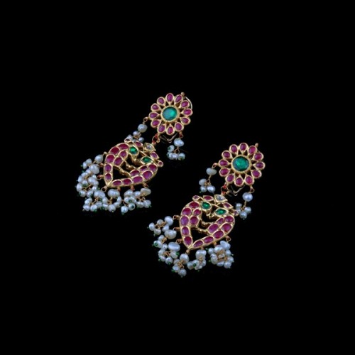 A Pair of Ruby &amp; Panna Earring